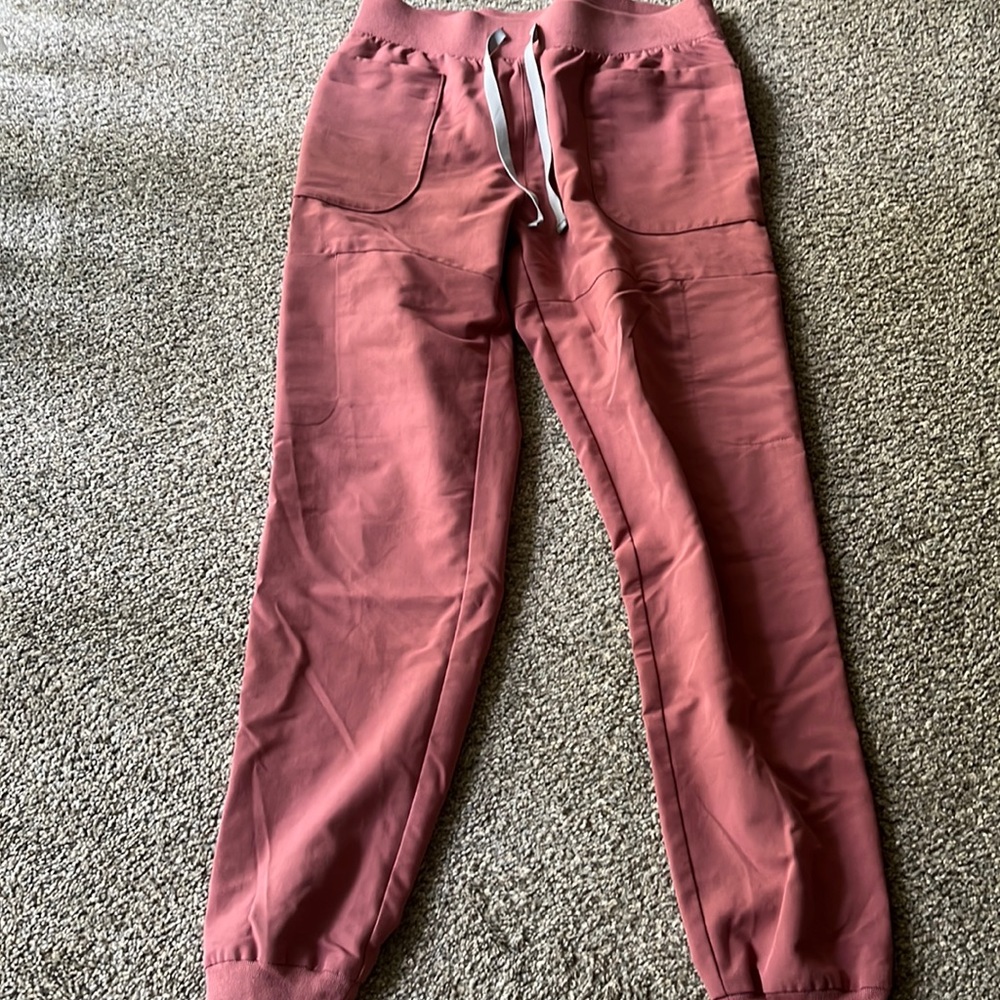 Figs jogger scrub pants